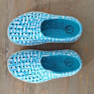 Native Miles Toddler Sneaker Water & Play Shoes Blue Design Size C9